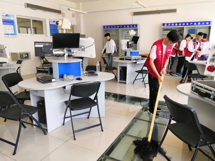 電子工程學(xué)院實踐周活動順利進行